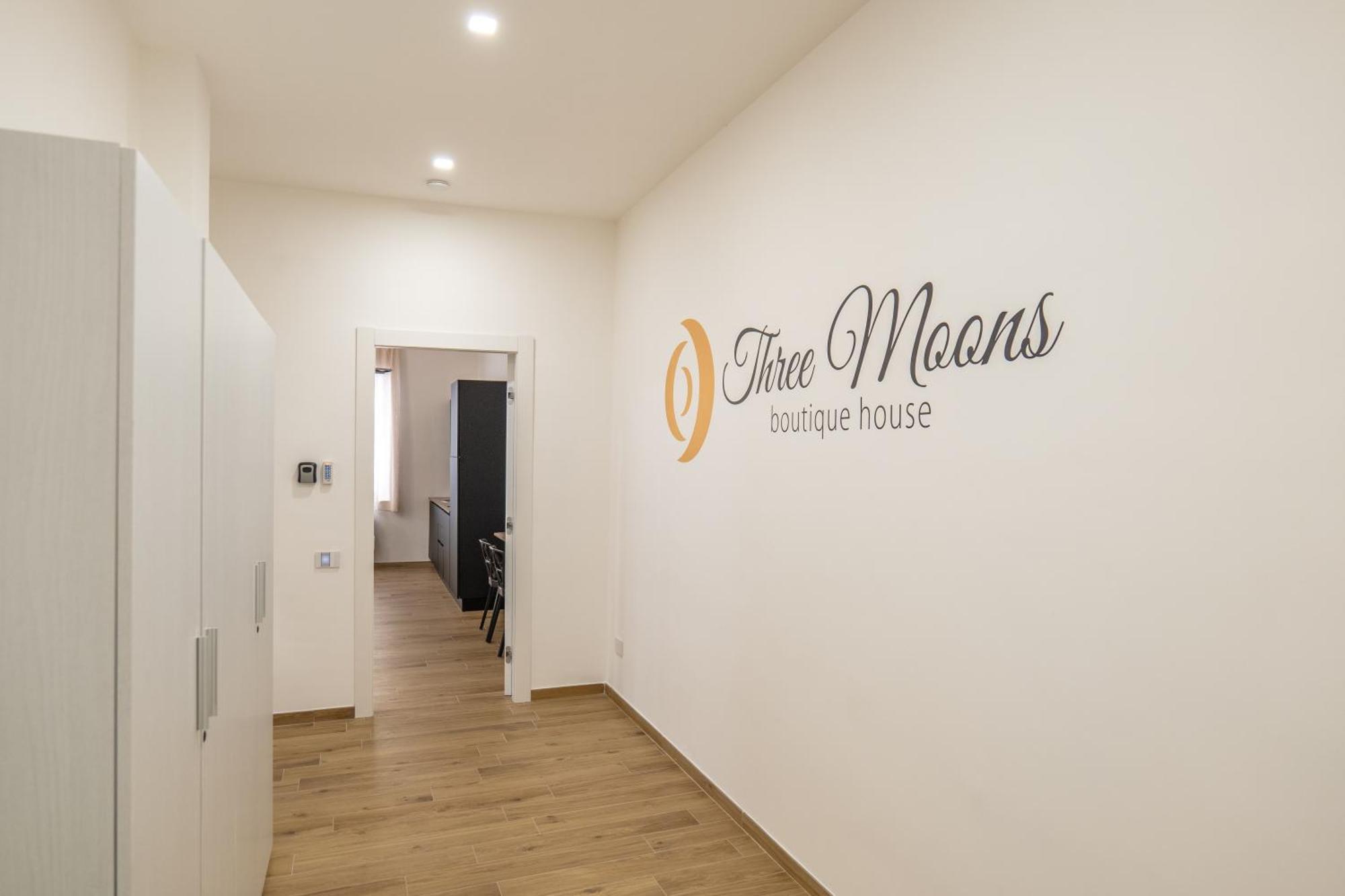 Three Moons Boutique House/Calypso Διαμέρισμα Σαλέρνο Εξωτερικό φωτογραφία