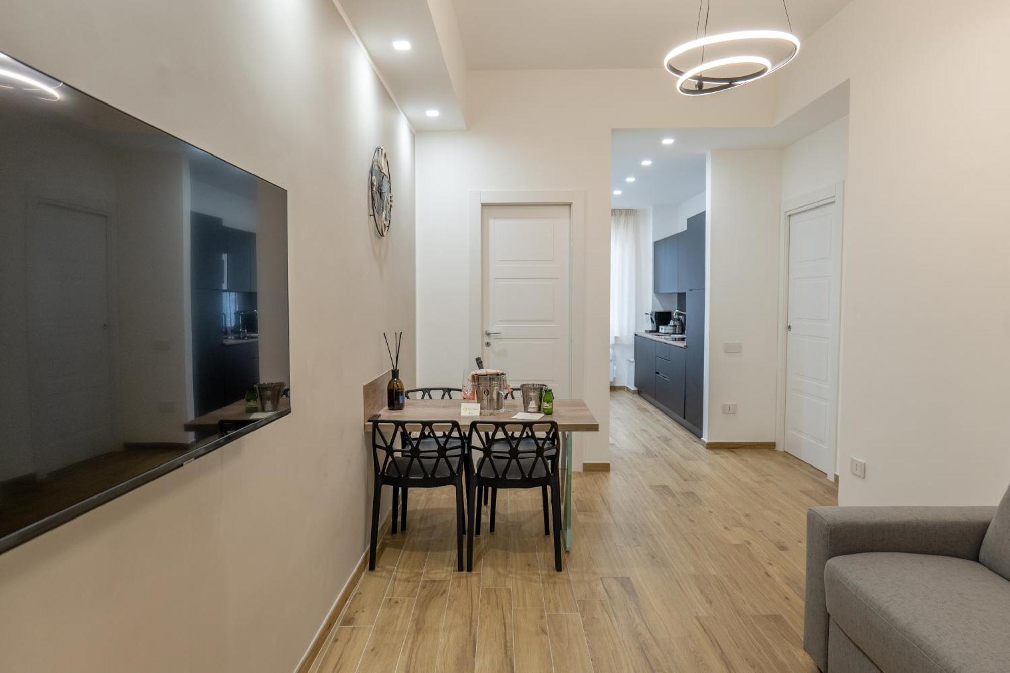 Three Moons Boutique House/Calypso Διαμέρισμα Σαλέρνο Εξωτερικό φωτογραφία