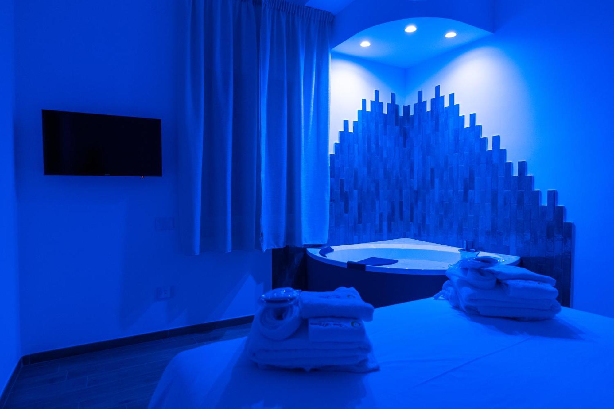 Three Moons Boutique House/Calypso Διαμέρισμα Σαλέρνο Εξωτερικό φωτογραφία