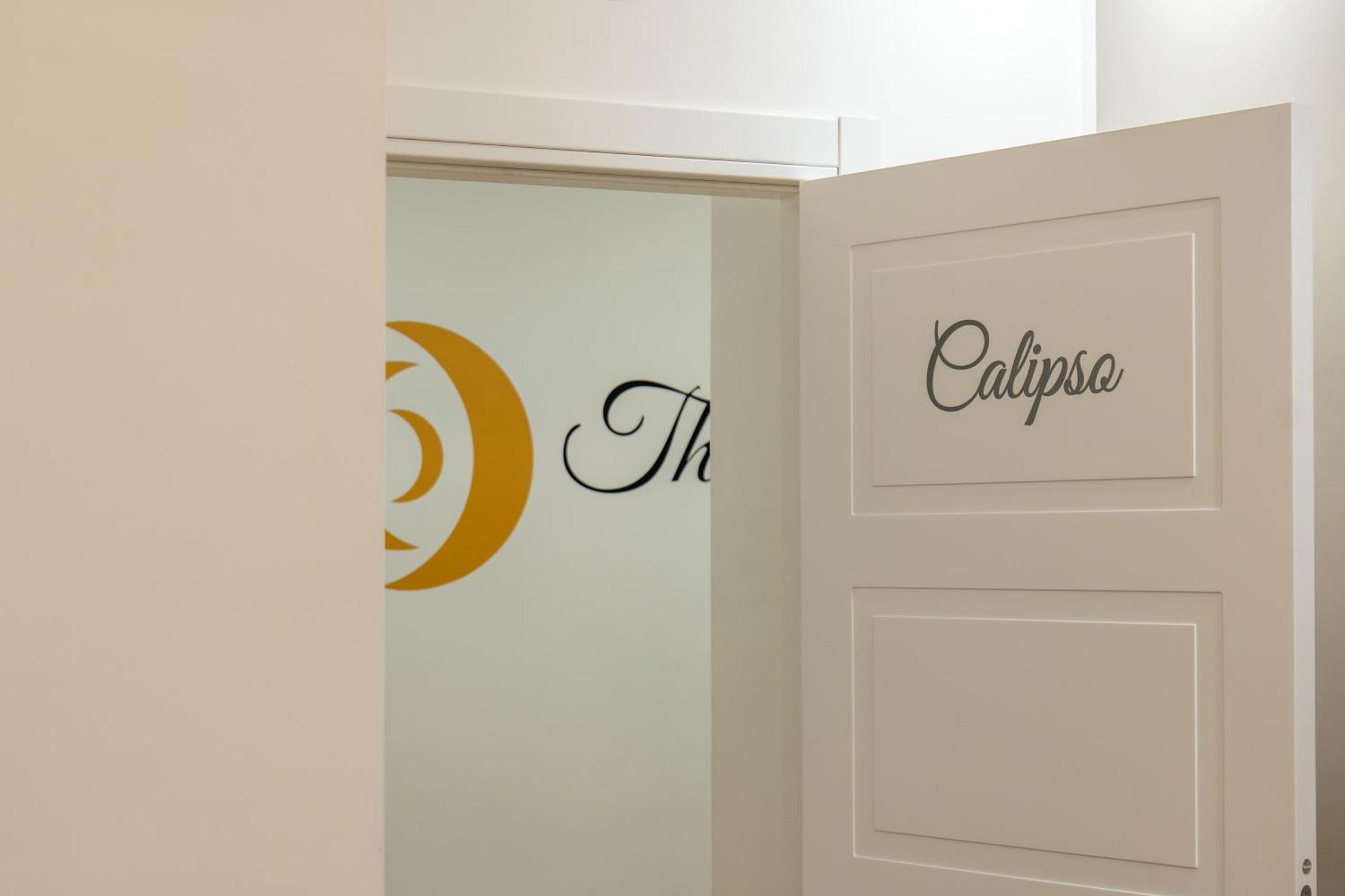 Three Moons Boutique House/Calypso Διαμέρισμα Σαλέρνο Εξωτερικό φωτογραφία