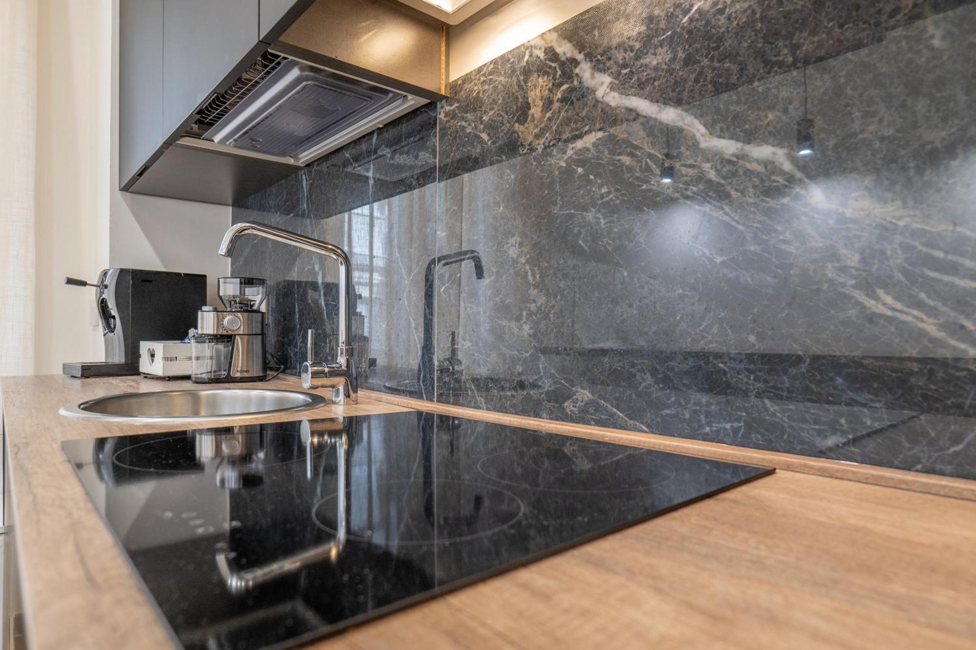Three Moons Boutique House/Calypso Διαμέρισμα Σαλέρνο Εξωτερικό φωτογραφία